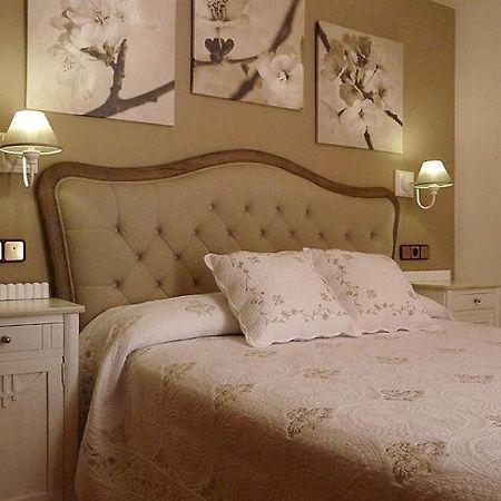 Hostal Vidaller Биелса Екстериор снимка