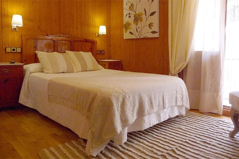 Hostal Vidaller Биелса Екстериор снимка