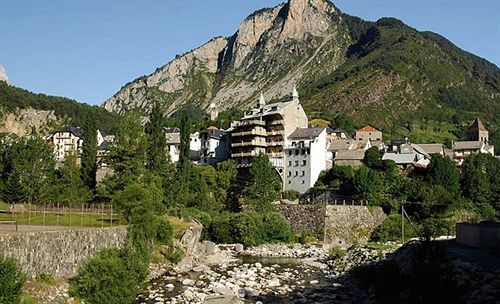 Hostal Vidaller Биелса Екстериор снимка